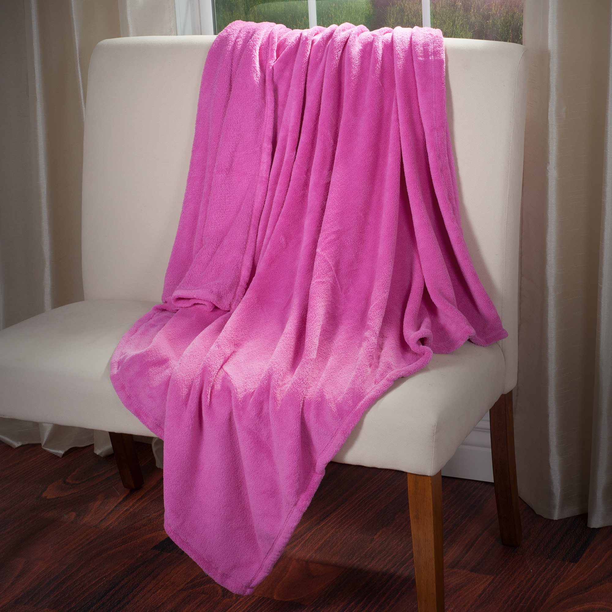 Pink Velvety Soft Plush Fuzzy Comfy Lightweight Bright Throw 50 X 60 Inches