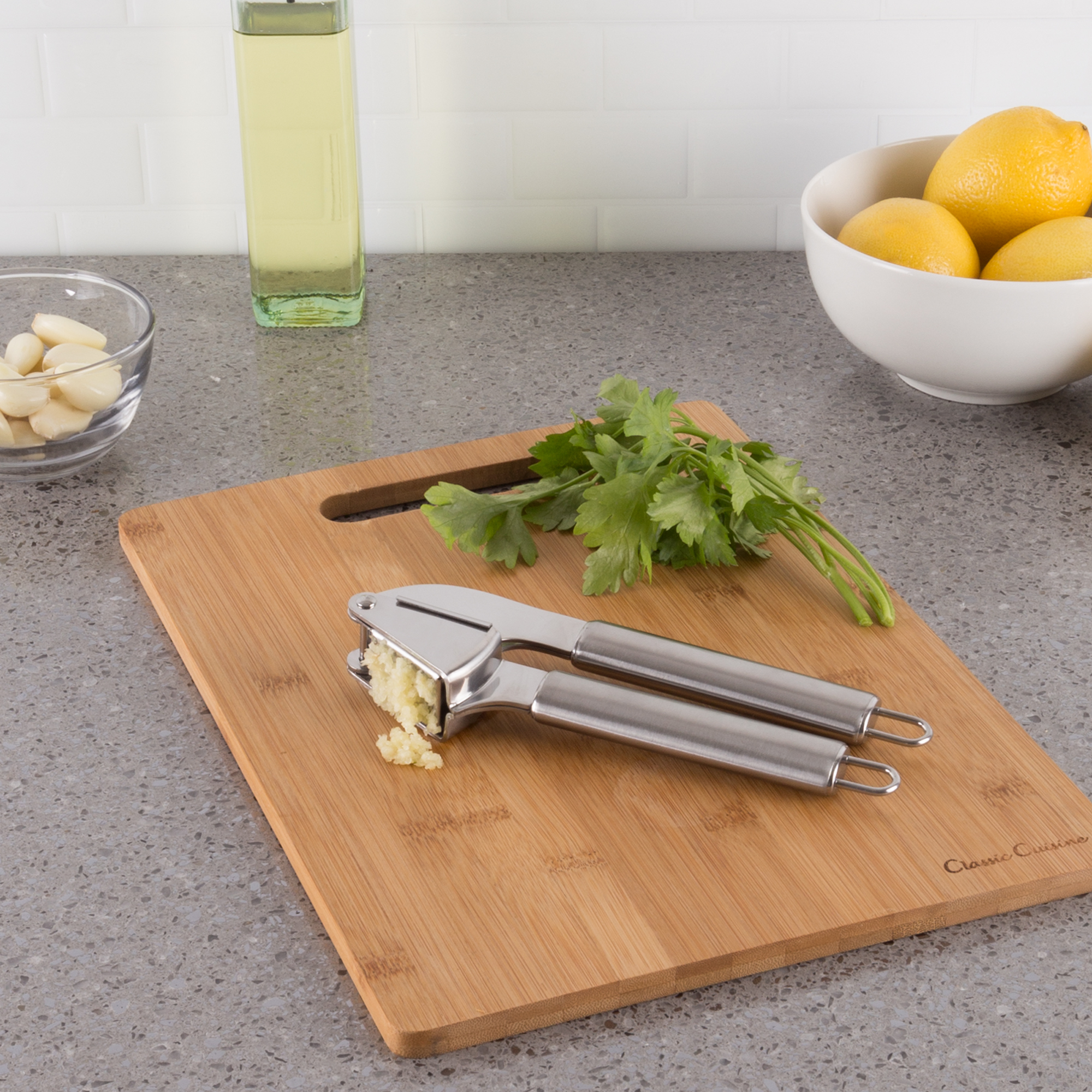 Handheld Stainless Steel Garlic Press and Pressing Tool for Garlic Skin Peeler