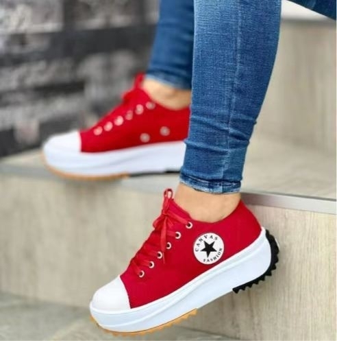 Women's Solid Color Platform Lace-Up Sneakers - Red, US 6
